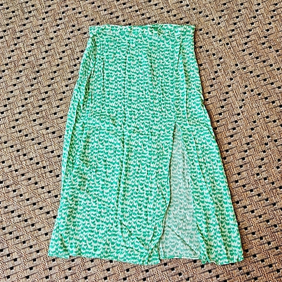 H&M Skirt, Size 6 - Picture 1 of 3